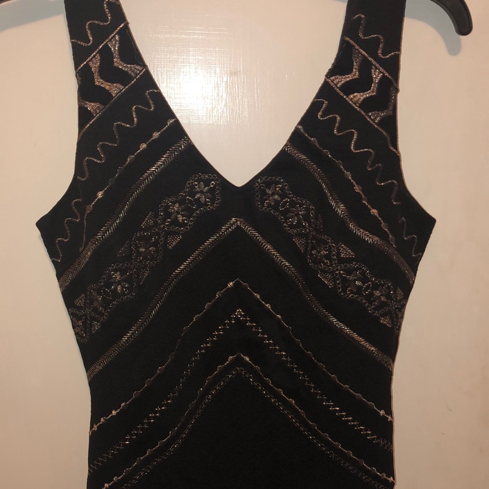 Dress - Picture 3 of 3
